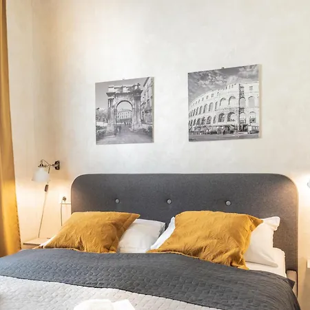 L&B Amphitheater Apartments Pula Exterior foto